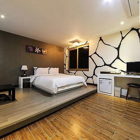 โรงแรม เอ2 ดีไซน์เนอร์ Yesan ภายนอก รูปภาพ